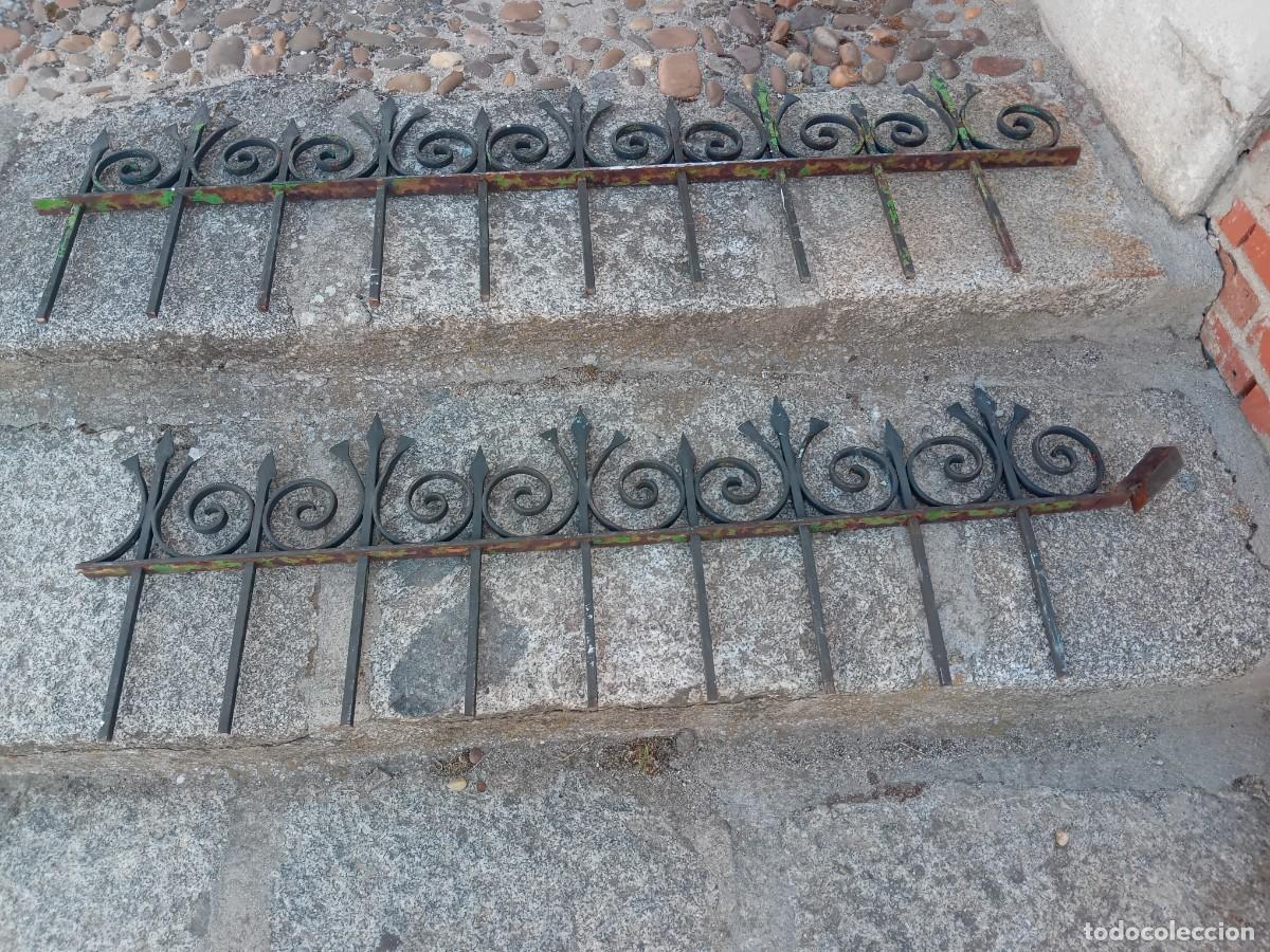 Antig&uuml;edades: 2 frisos de rejas o vallas