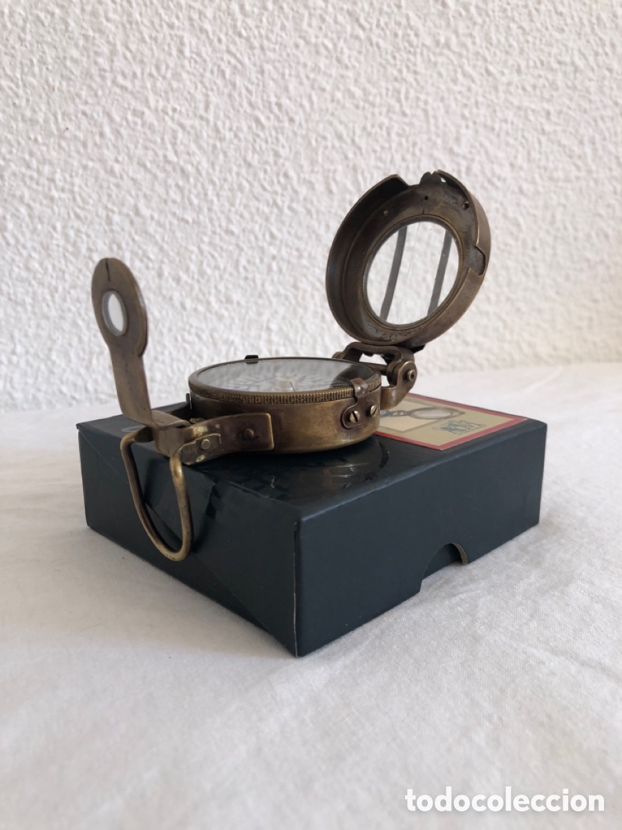 Antig&uuml;edades: Br&uacute;jula R&eacute;plica Militar WWII - Authentic Models (Mod. CO014) - Con Estuche - Foto 9