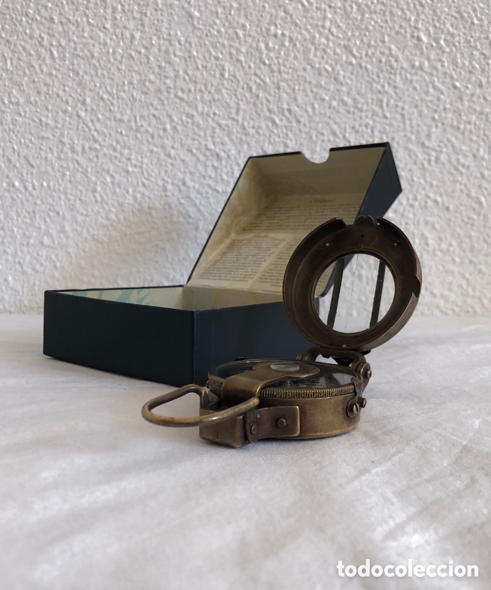 Antig&uuml;edades: Br&uacute;jula R&eacute;plica Militar WWII - Authentic Models (Mod. CO014) - Con Estuche - Foto 1