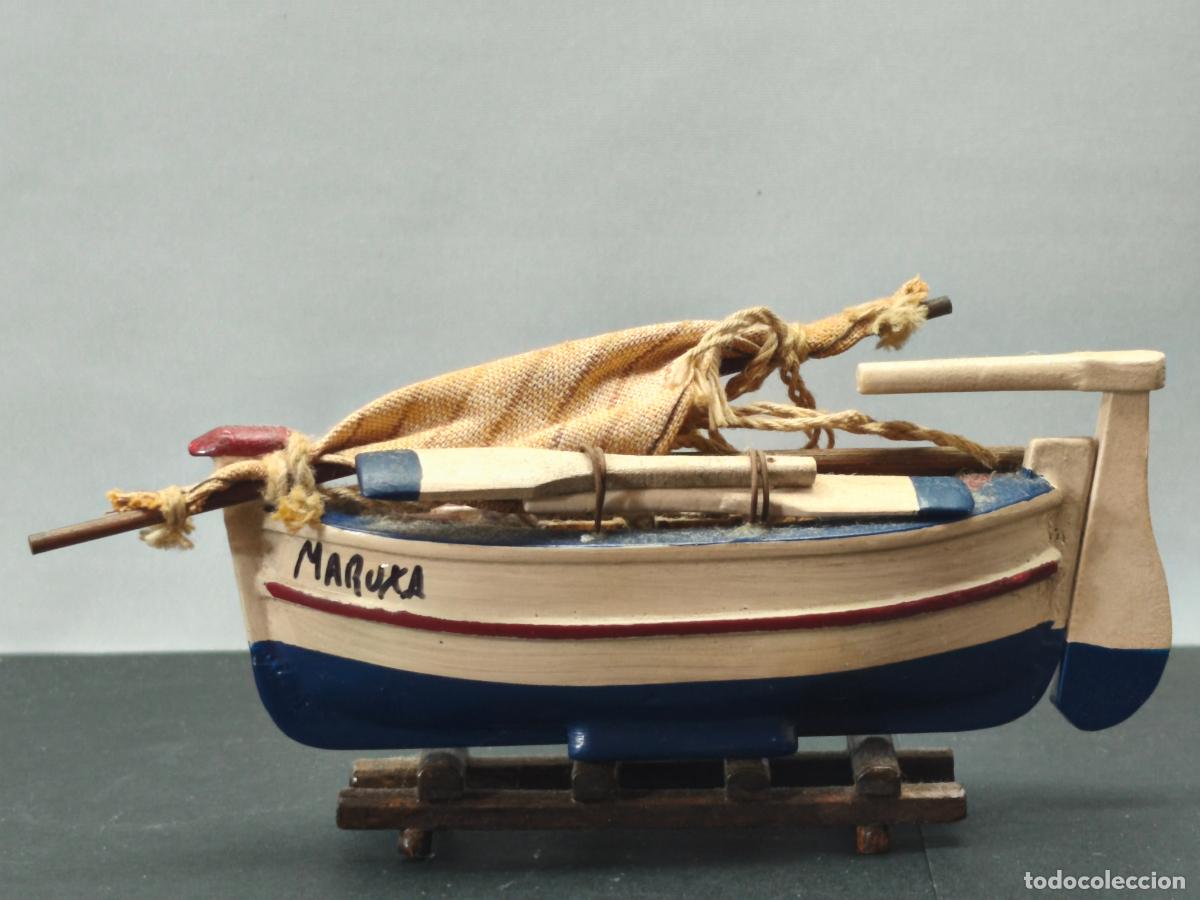 Antig&uuml;edades: Antigua barca gallega de pesca Maruxa en madera miniatura