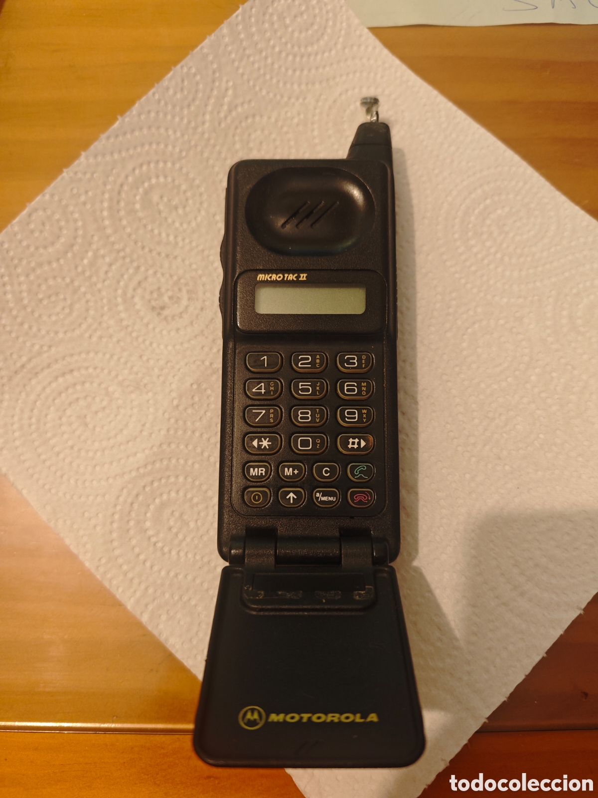 Tel&eacute;fonos: Antiguo Motorola Micro Tac II.... (Piezas). - Foto 2