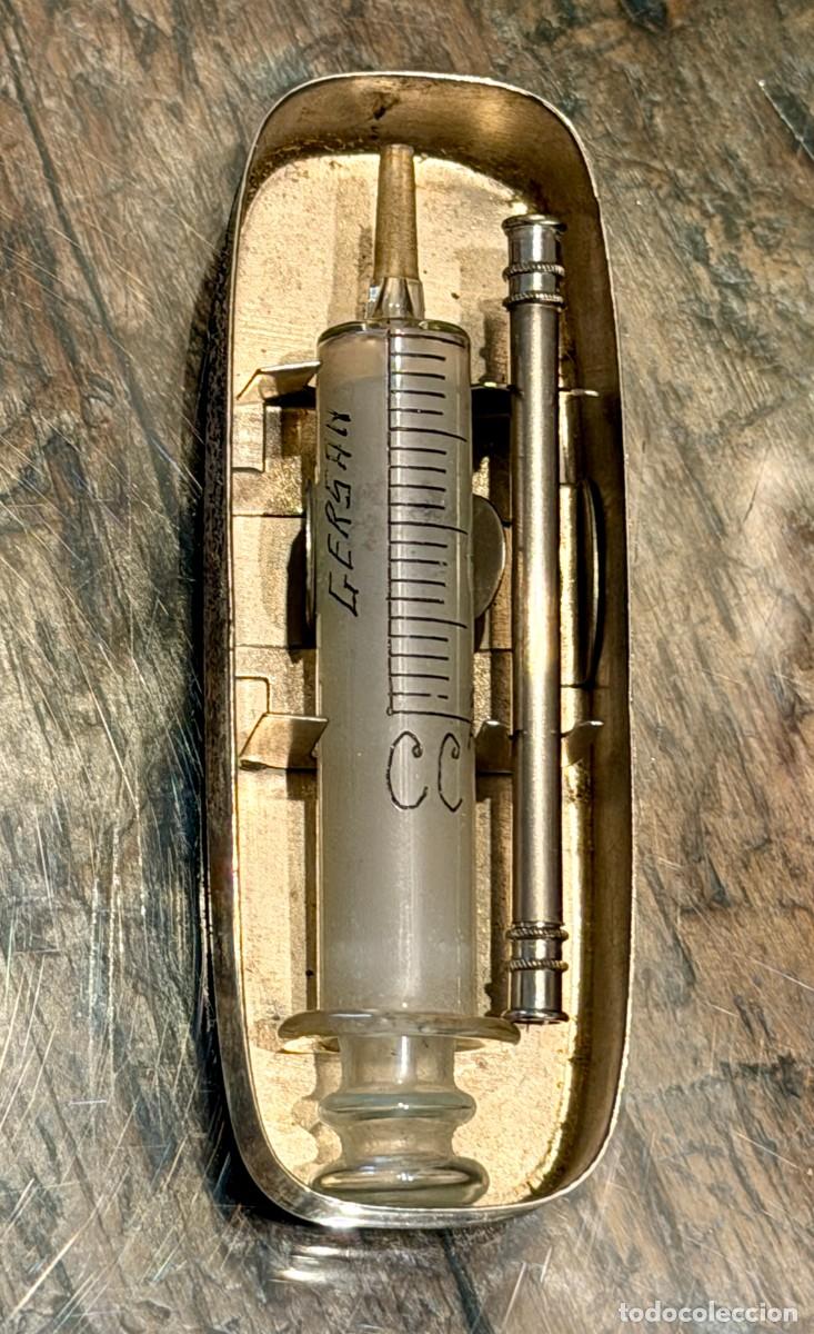 Antiguidades: Caja con jeringuilla y agujas , Gersan, 1920