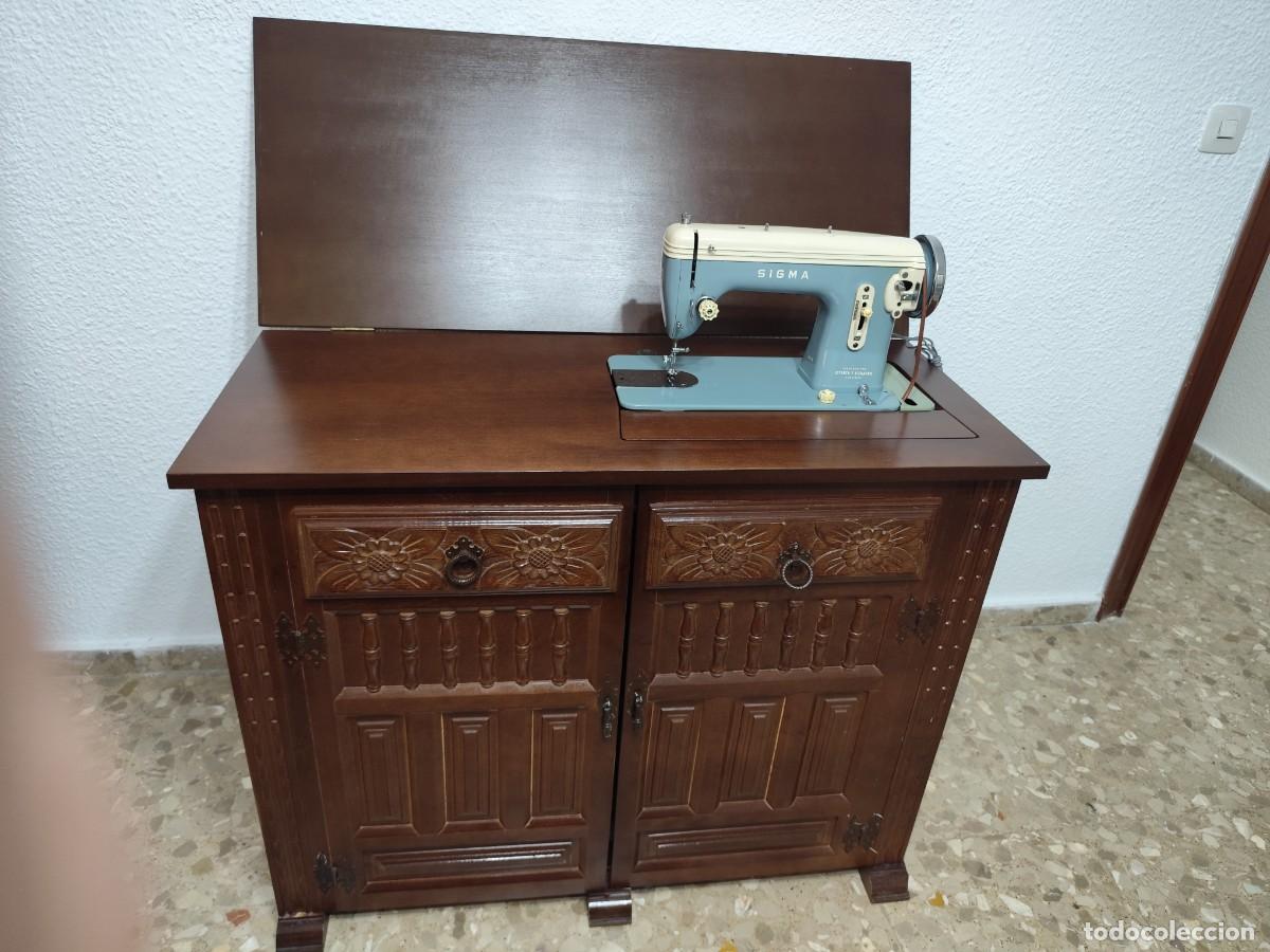Antig&uuml;edades: M&aacute;quina de coser SIGMA vintage 1966 + mueble provenzal madera maciza. Perfecto estado.