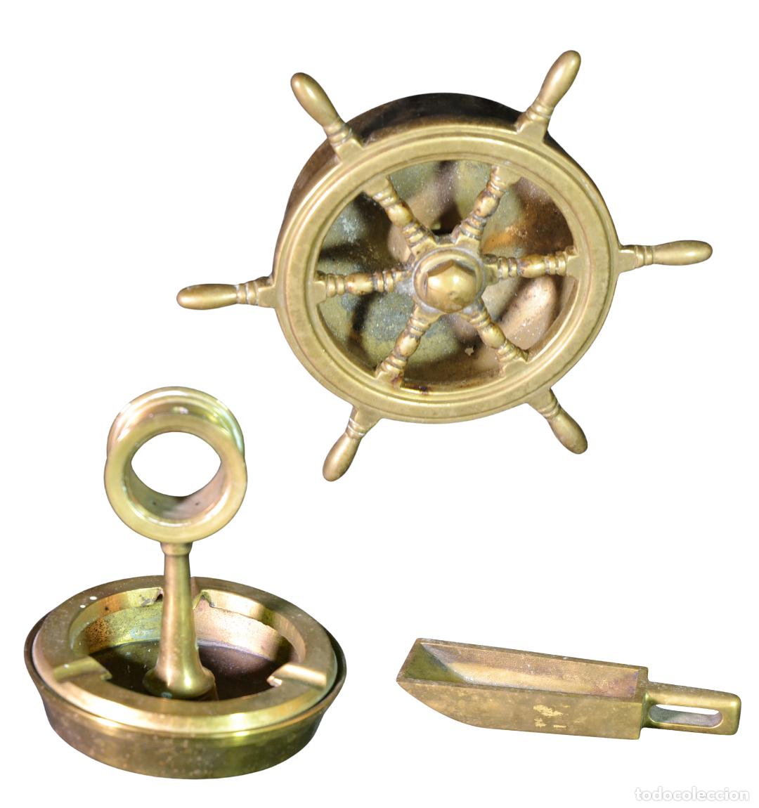 Antiquit&eacute;s: Set de Ceniceros Navales de Lat&oacute;n
