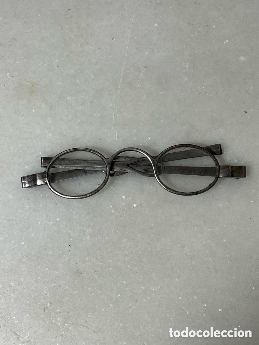 Antig&uuml;edades: Esferometro y gafas antiguas