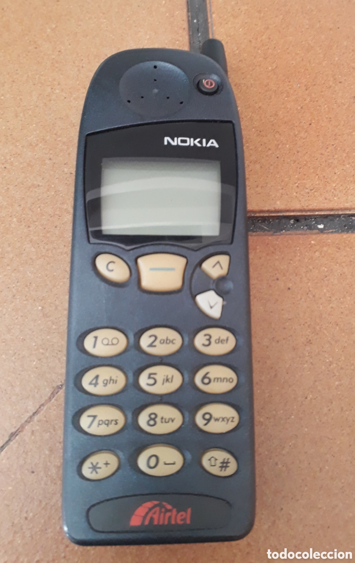 Tel&eacute;fonos: Tel&eacute;fono nokia vintage 5110 a&ntilde;o 1998