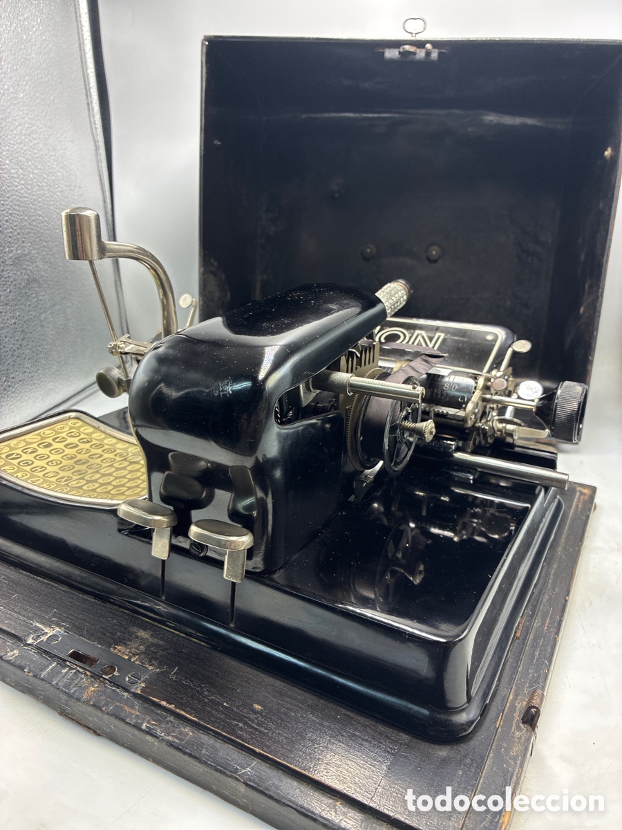 Antig&uuml;edades: M&aacute;quina de escribir Mignon 3. - Foto 7