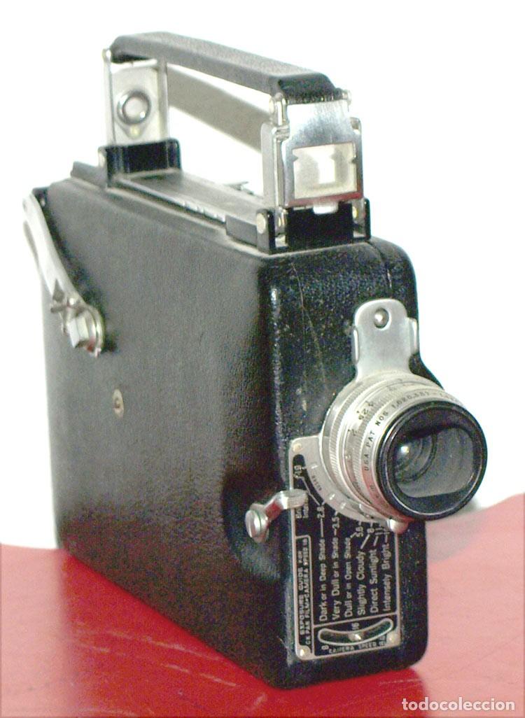 Antig&uuml;edades: C&aacute;mara KODAK MAGACINE - de 16 mm