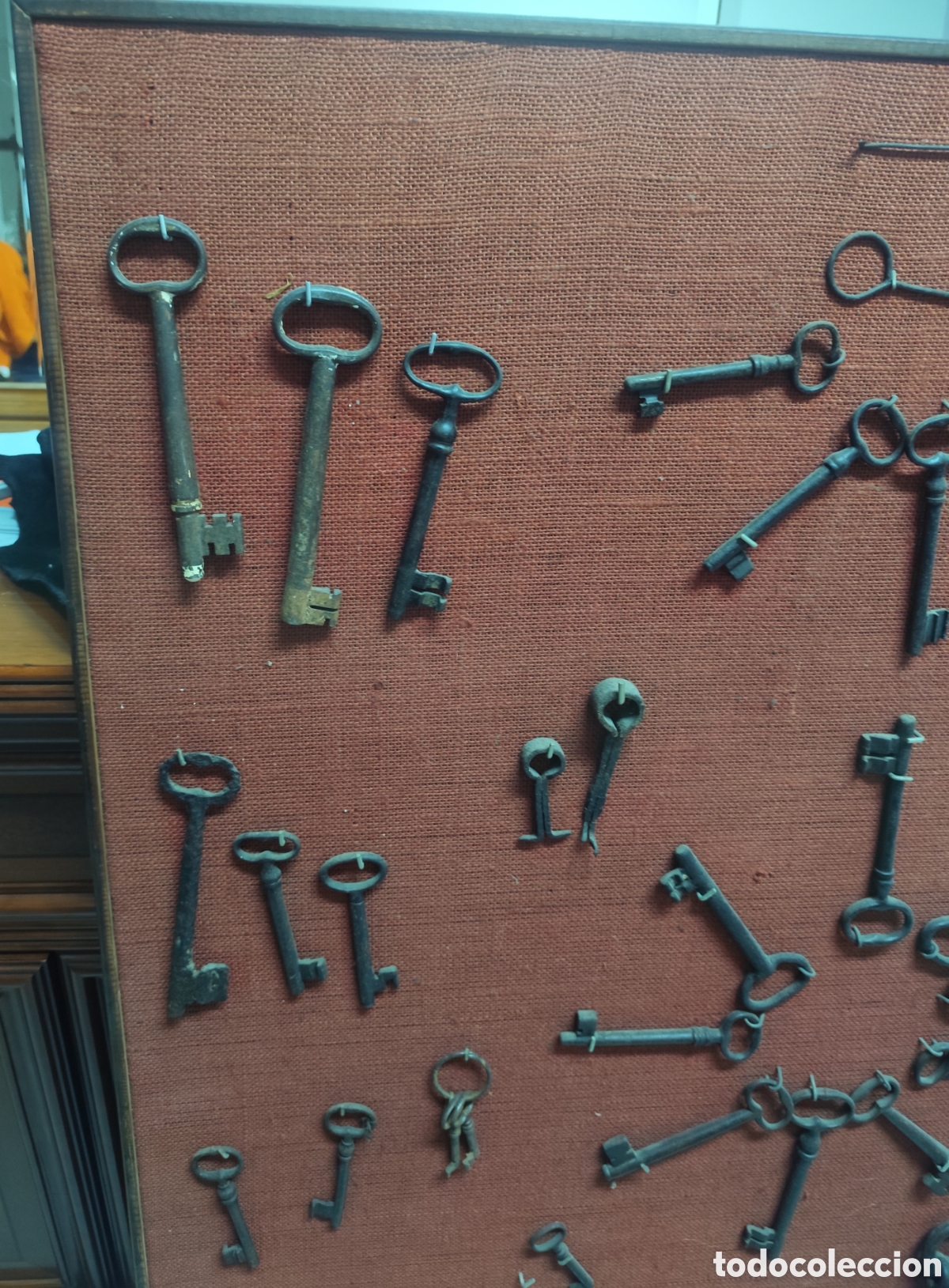 Antig&uuml;edades: Colecci&oacute;n llaves antiguas enmarcadas - Foto 3