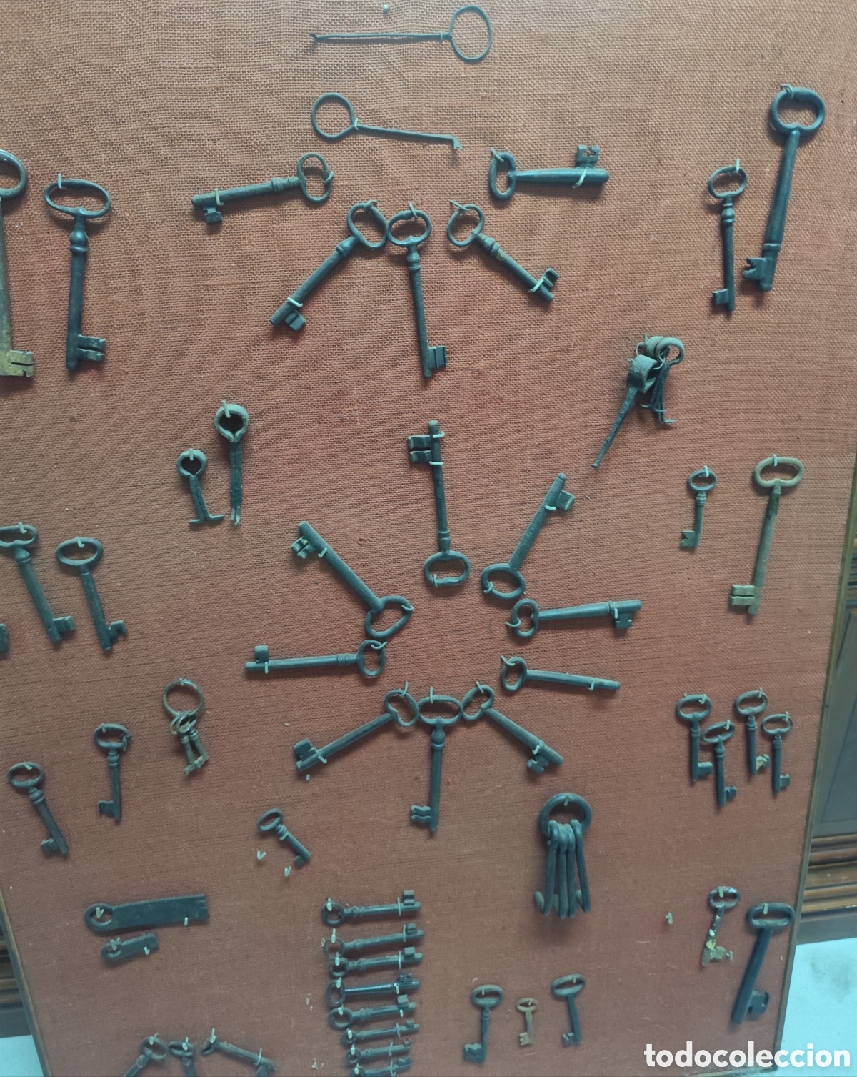 Antig&uuml;edades: Colecci&oacute;n llaves antiguas enmarcadas - Foto 4