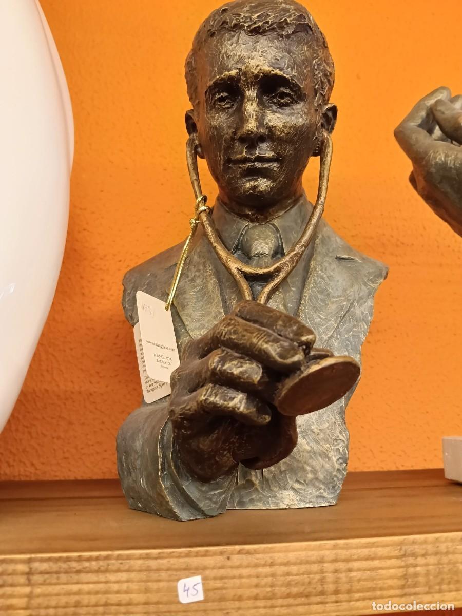 Antig&uuml;edades: Escultura Decorativa &rdquo;El M&eacute;dico&rdquo; - Foto 4