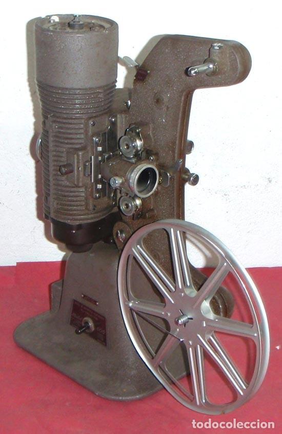 Antig&uuml;edades: Proyector BELL HOWEL GAUMONT - de 8 mm