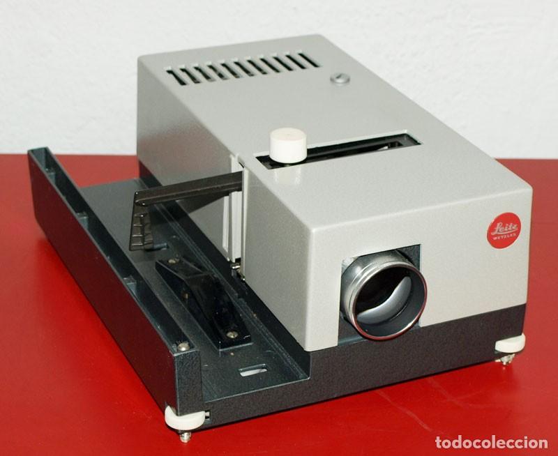 Antig&uuml;edades: Proyector LEITZ WETZLAR de diapositivas