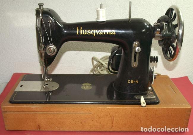 Antig&uuml;edades: M&aacute;quina de coser Husquarna