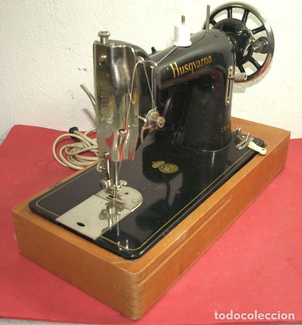 Antig&uuml;edades: M&aacute;quina de coser Husquarna - Foto 2