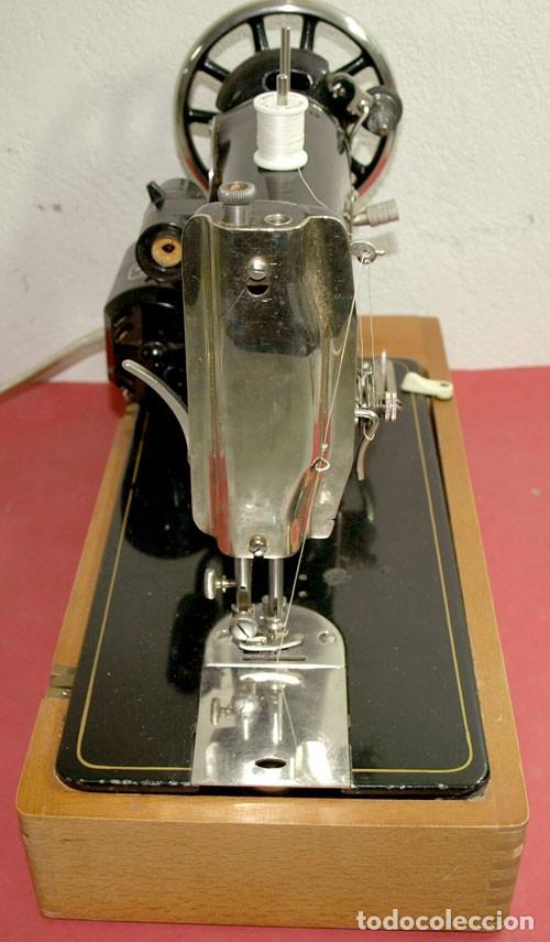 Antig&uuml;edades: M&aacute;quina de coser Husquarna - Foto 3