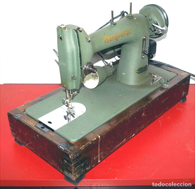 Antig&uuml;edades: M&aacute;quina de coser Husquarna