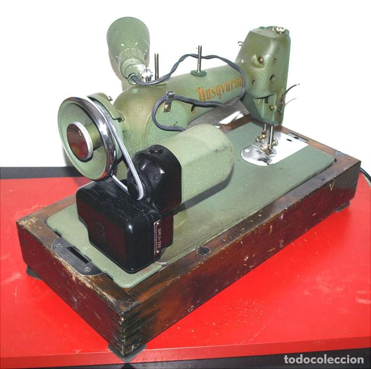 Antig&uuml;edades: M&aacute;quina de coser Husquarna - Foto 4