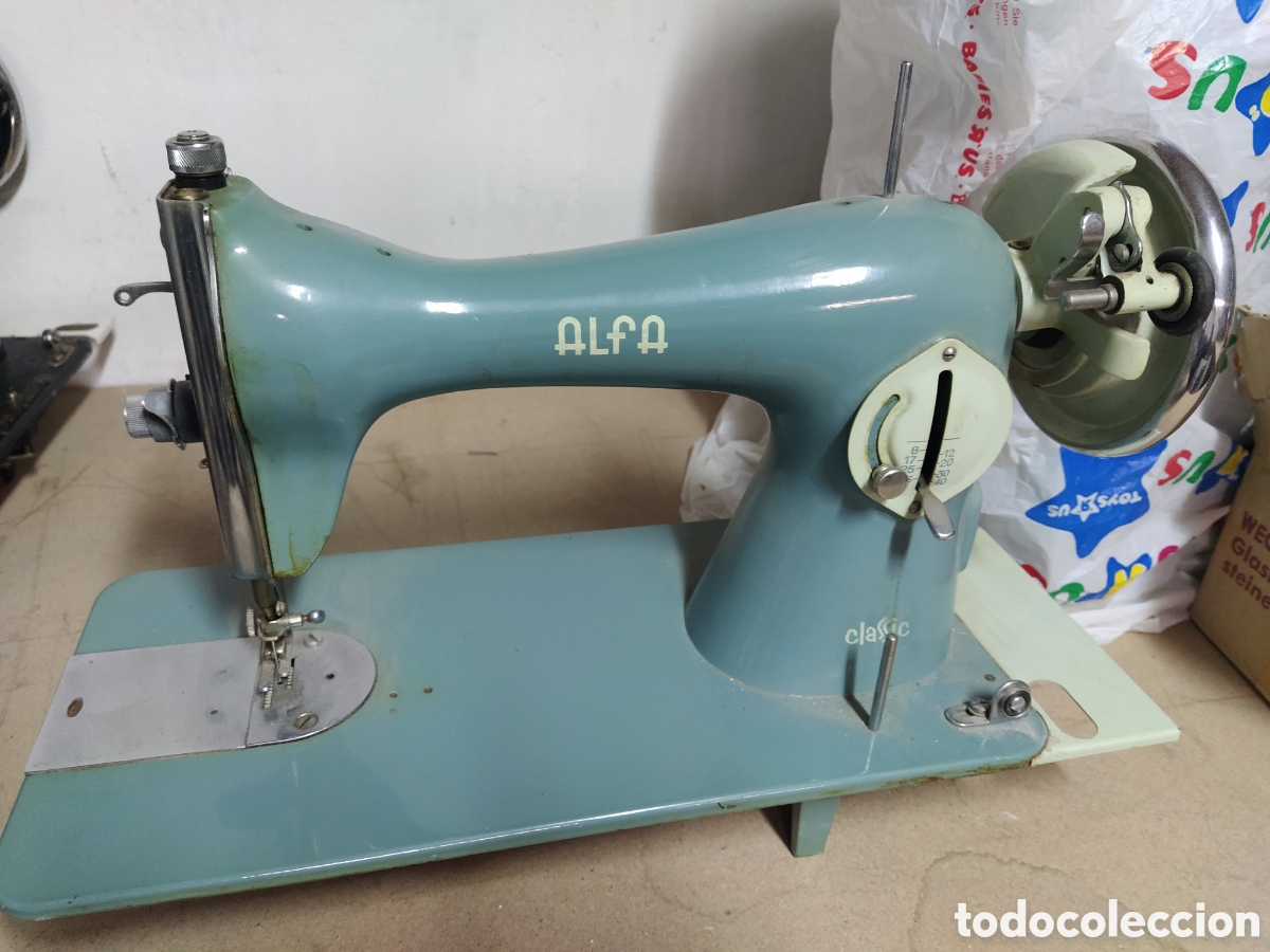 Antig&uuml;edades: Maquina de coser modelo Alfa