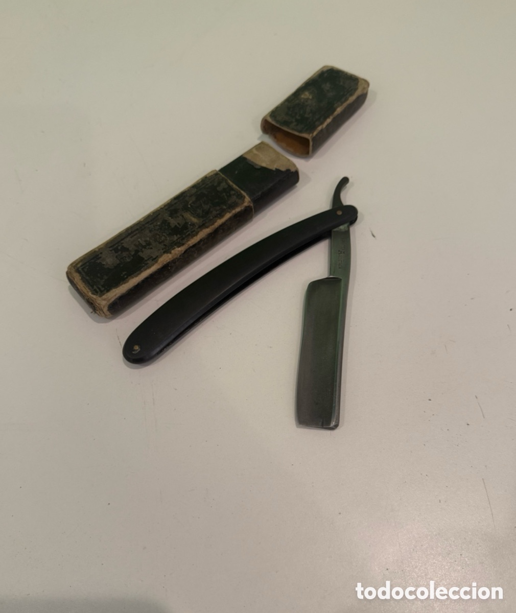 Antig&uuml;edades: Antigua navaja de afeitar FIELD N&deg; 14 - Hoja grabada - Con estuche