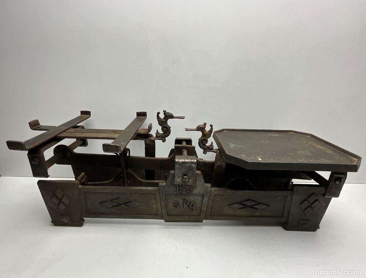 Antig&uuml;edades: ANTIGUA BALANZA MARCA GW - 5 KGR - INCOMPLETA LA FALTA UN PLATO