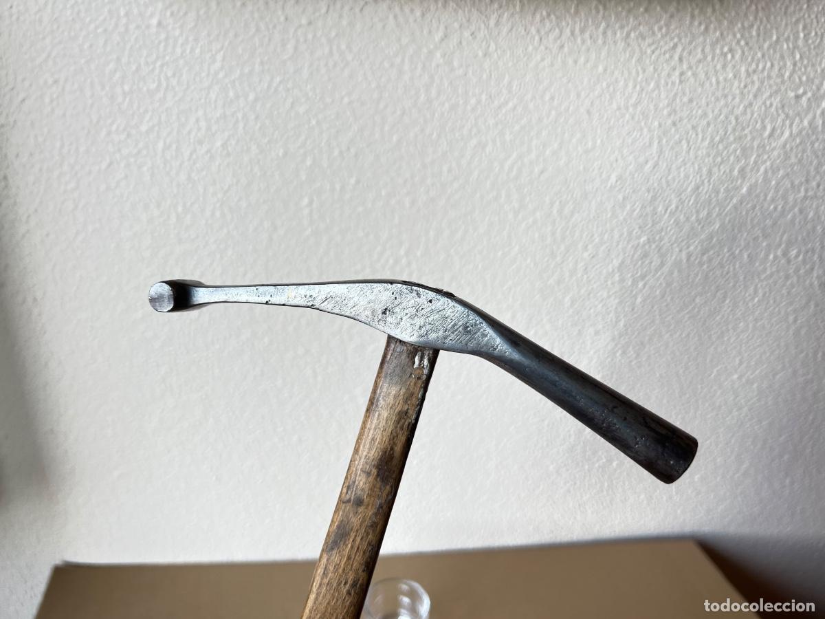 Antig&uuml;edades: Martillo de zapatero tapicero - Foto 3