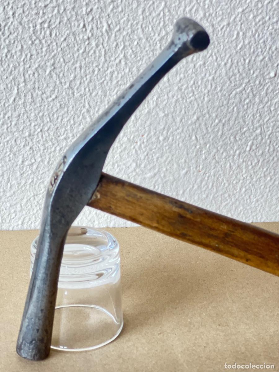 Antig&uuml;edades: Martillo de zapatero tapicero - Foto 5