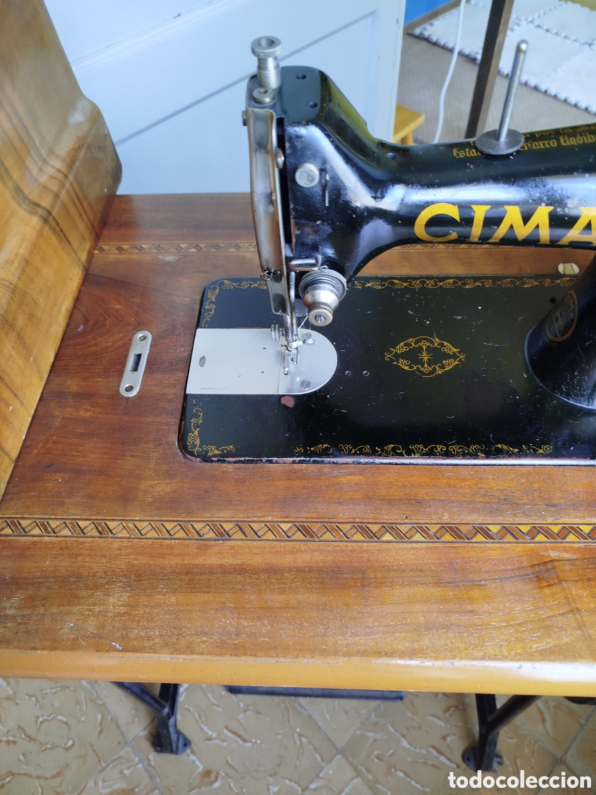 Antig&uuml;edades: M&aacute;quina de coser a pedal - Foto 9