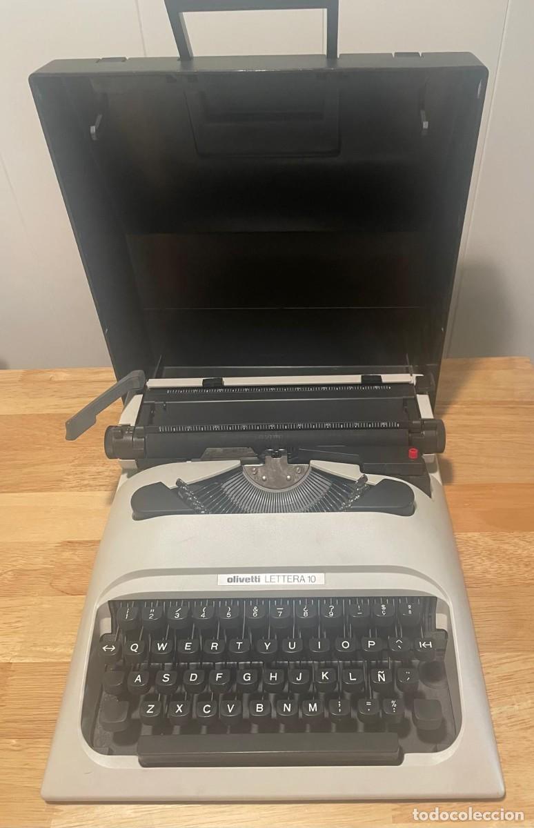 Antig&uuml;edades: M&Aacute;QUINA DE ESCRIBIR OLIVETTI LETTERA 10 VINTAGE CON FUNDA ORIGINAL Y TECLADO ESPA&Ntilde;OL