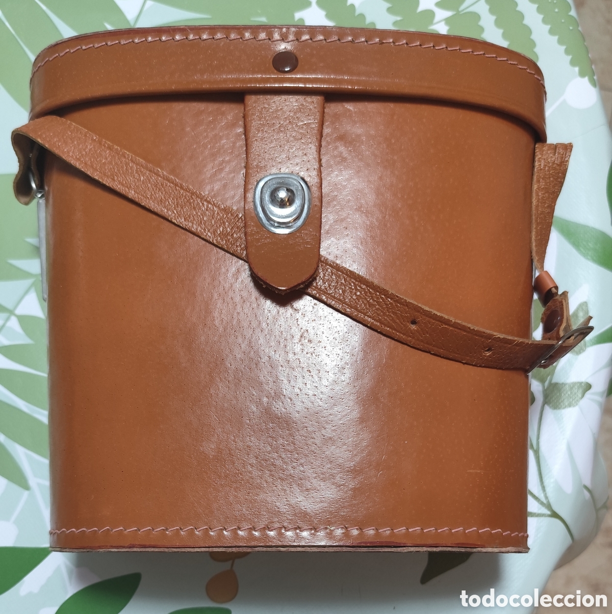 Antig&uuml;edades: Prism&aacute;ticos vintage con funda y correa