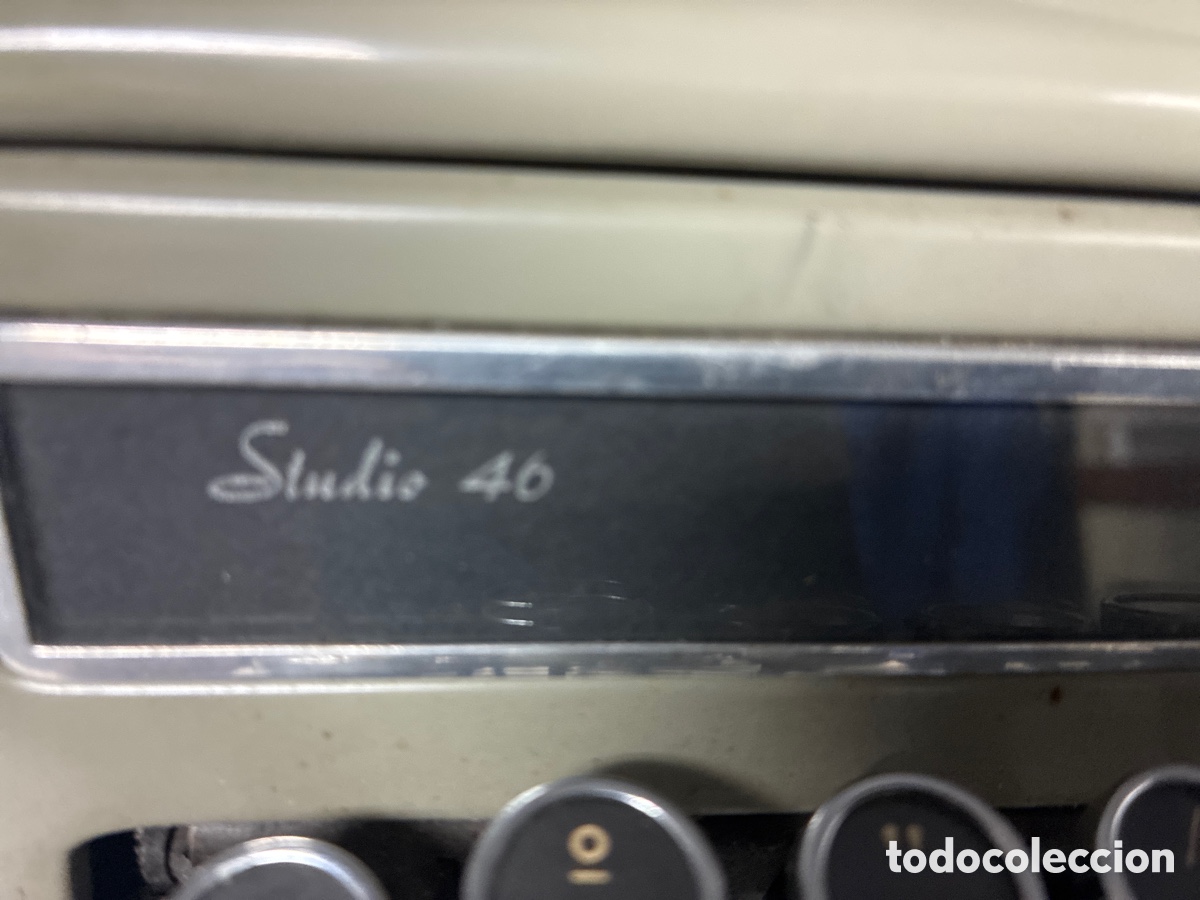 Antig&uuml;edades: Despiece de m&aacute;quina de escribir Hispano Olivetti Studio 46. - Foto 3