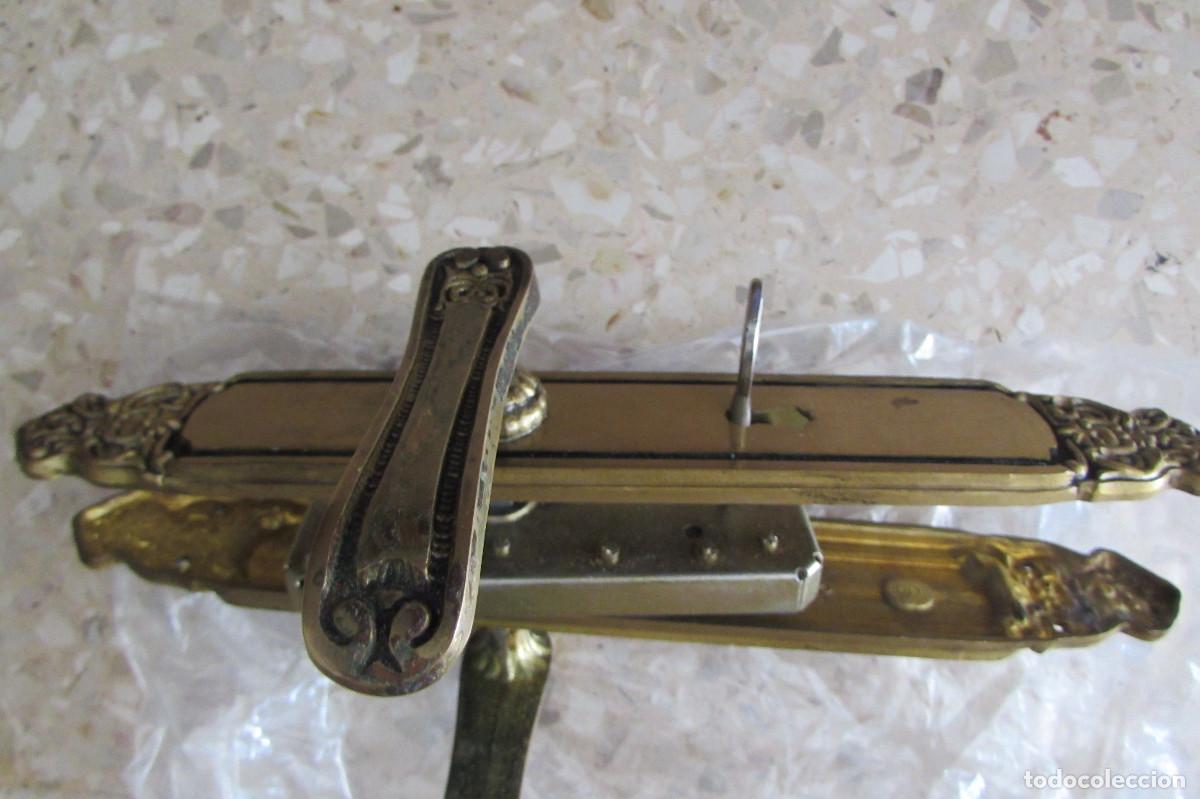 Antig&uuml;edades: CERRADURA VINTAGE MCM CON LLAVE - Foto 2