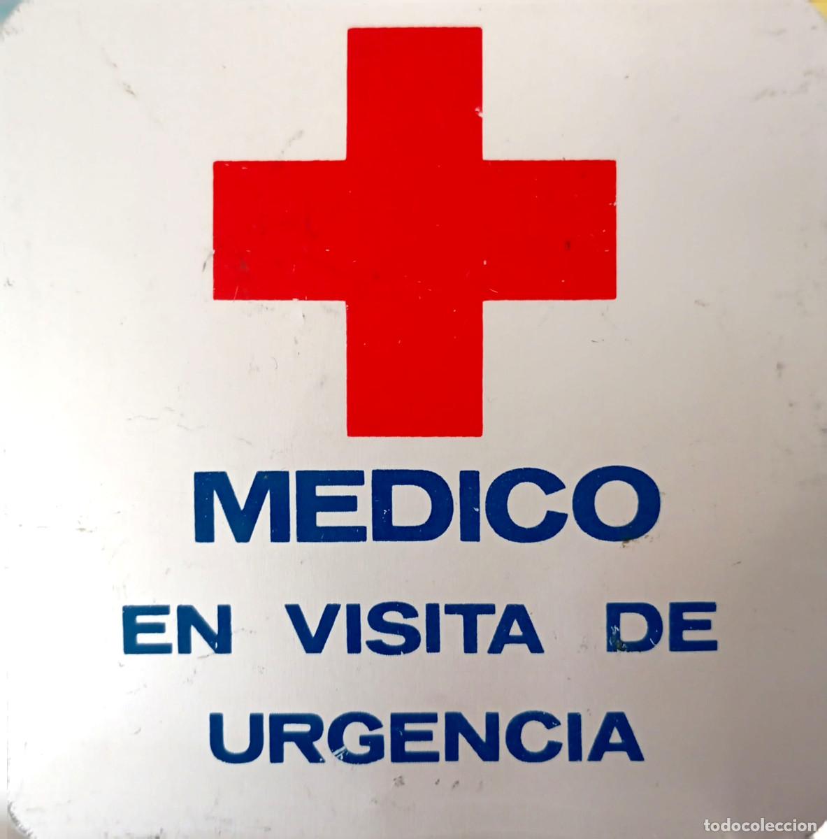 Antig&uuml;edades: Parqu&iacute;metro o placa de estacionamiento de m&eacute;dico con la cruz roja