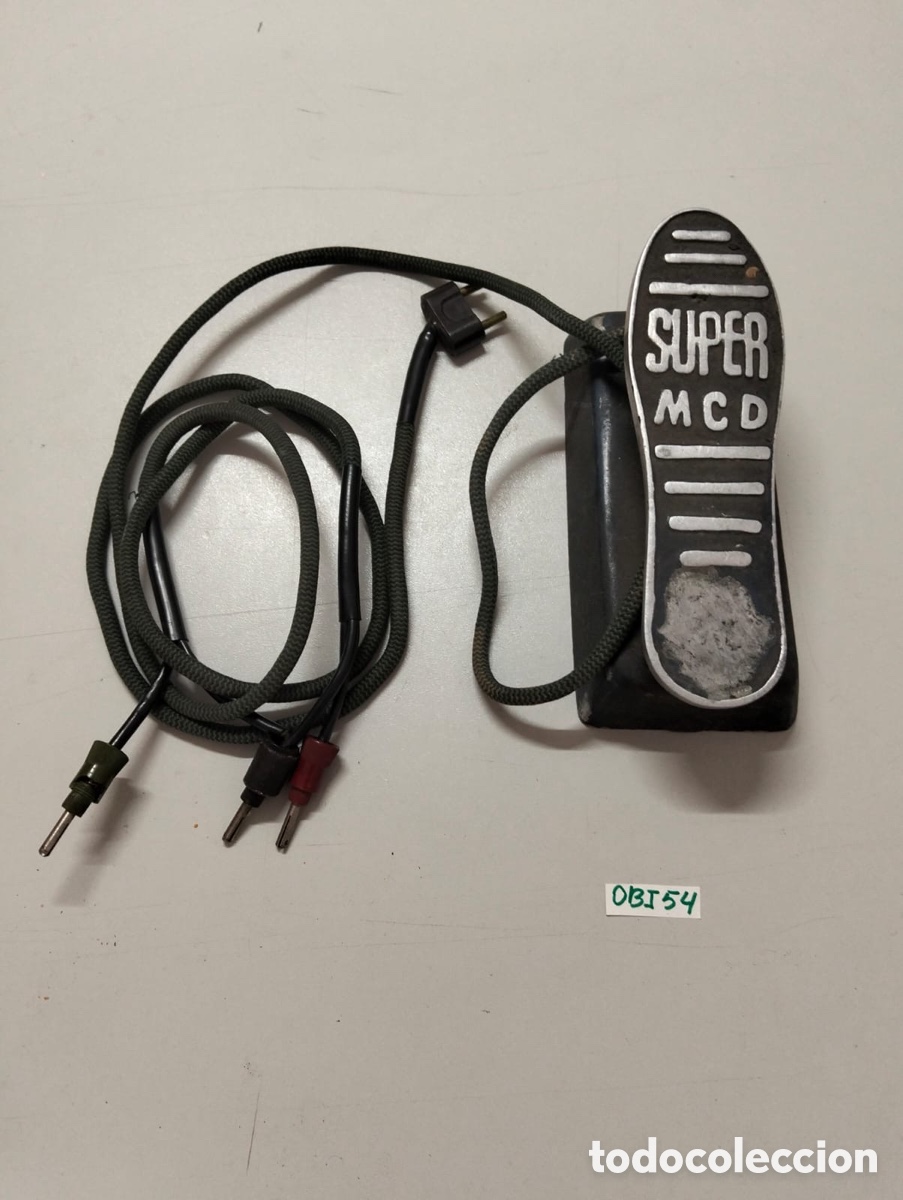Antig&uuml;edades: re&oacute;stato o pedal de control de pie antiguo para m&aacute;quina de coser