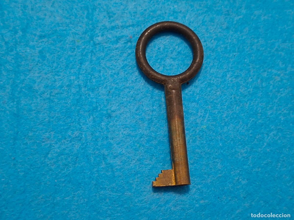Antig&uuml;edades: LLAVE DE PUERTA MUEBLE O ARMARIO, retro VINTAGE.