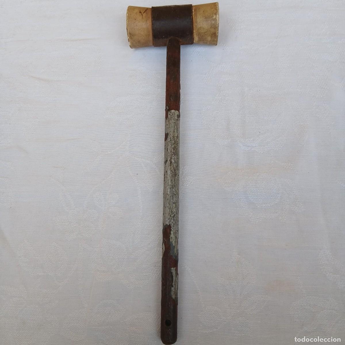 Antig&uuml;edades: Martillo vintage para trabajos manuales