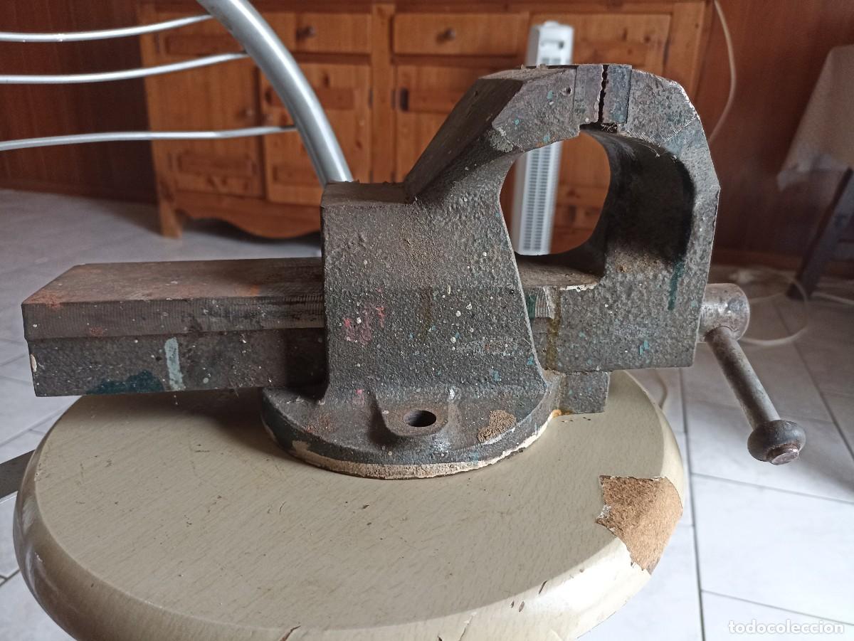 Antig&uuml;edades: Tornillo para mesa de trabajo, robusto