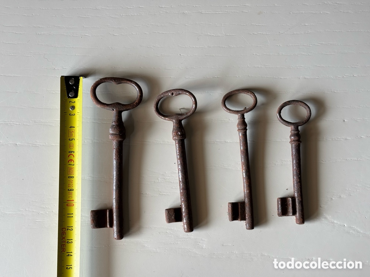 Antig&uuml;edades: Lote 4 llaves antiguas - Foto 2