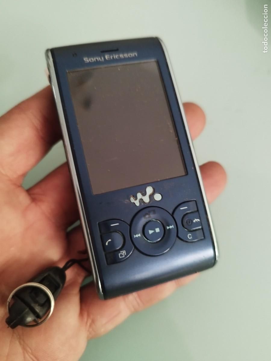Tel&eacute;fonos: tel&eacute;fono m&oacute;vil Sony Ericsson W595 de la gama musical Walkman. 2008. Sin probar. Enganchoso, ver foto