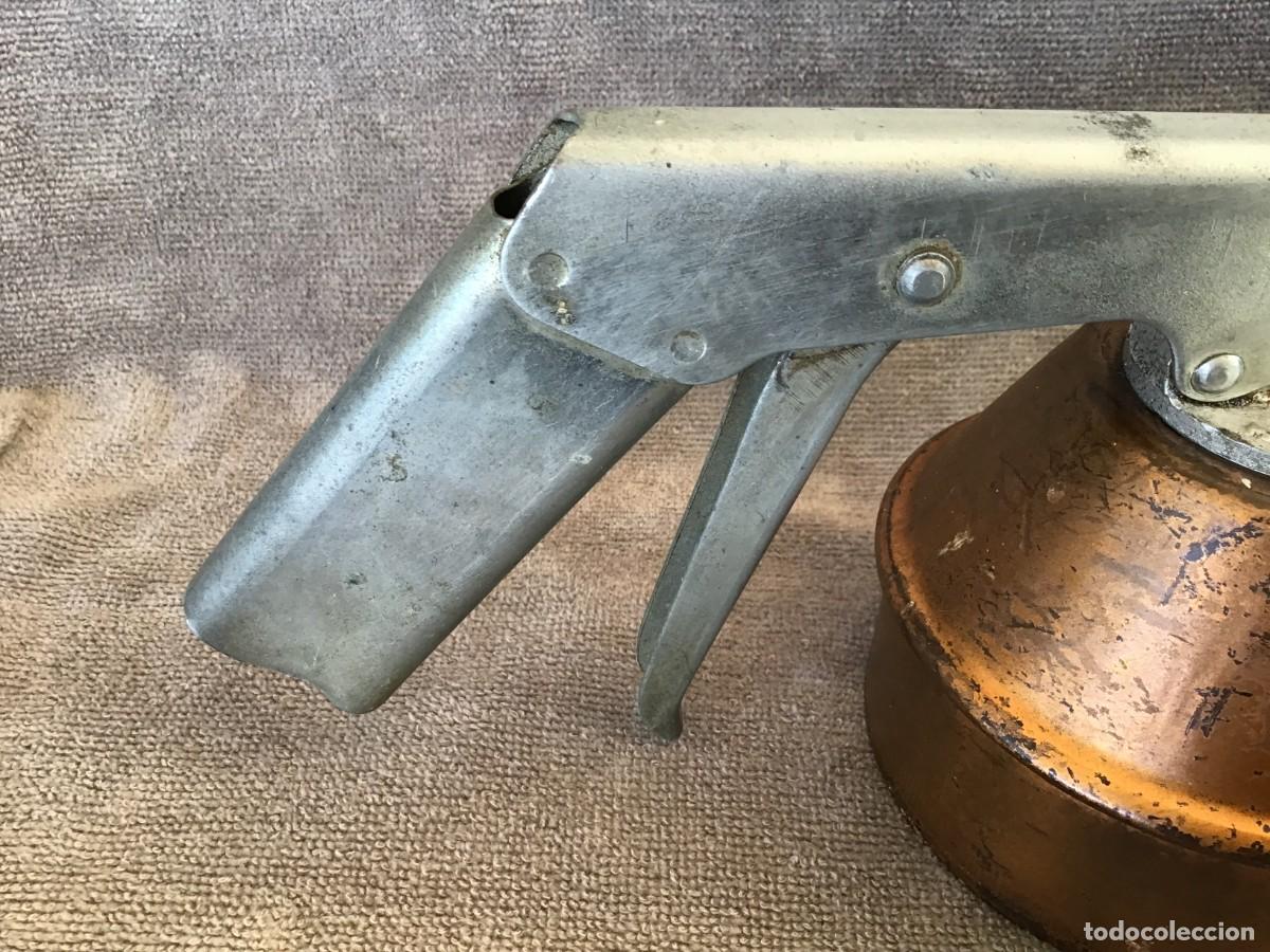 Antig&uuml;edades: Antiguo engrasador Marca SAMOA - Foto 3