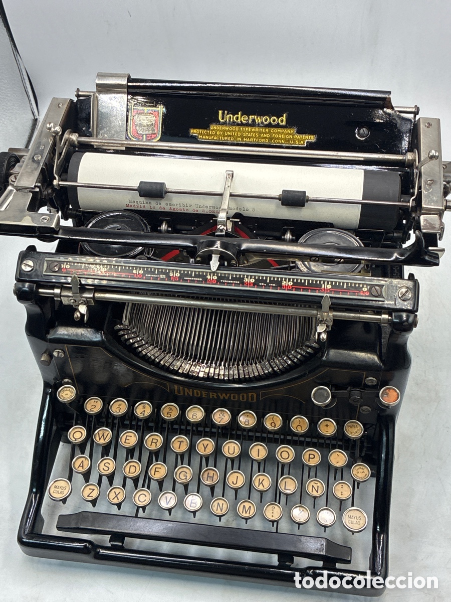 Antig&uuml;edades: M&aacute;quina de Escribir Underwood n&uacute;mero 5.