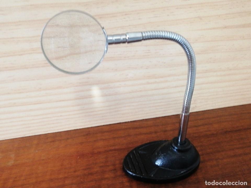 Antig&uuml;edades: LUPA DE MESA MUY ESTABLE