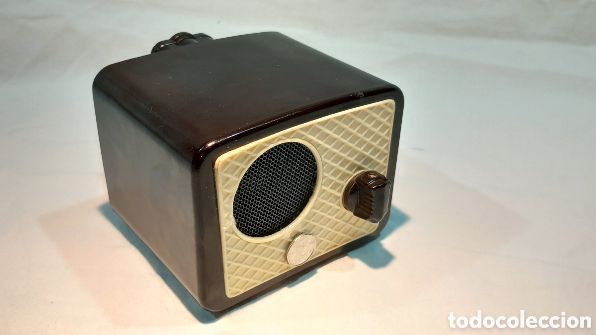 Antig&uuml;edades: Altavoz Bluetooth Retro &Uacute;nico en Caja de Baquelita Original. Elevador Antiguo Todocoleccion. USB-C