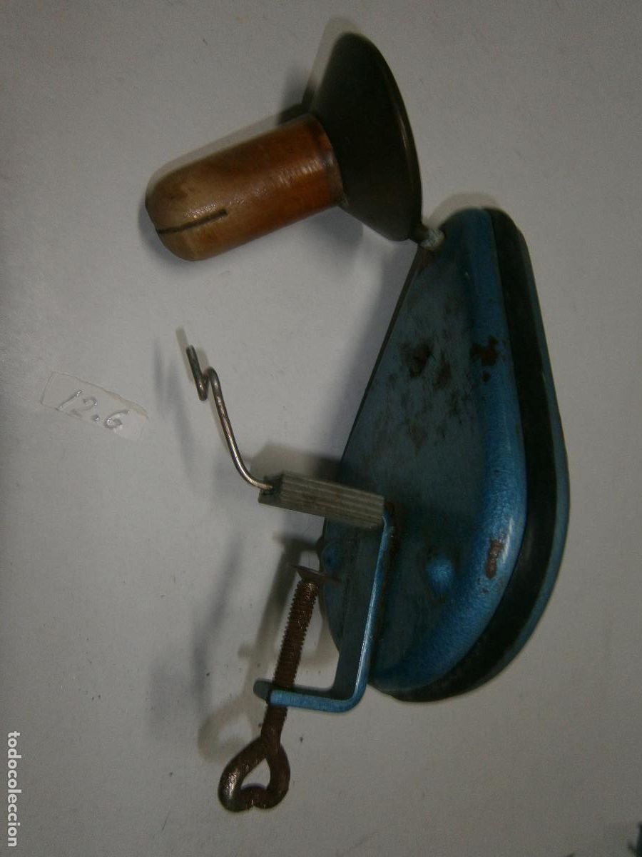 Antig&uuml;edades: ENROLLADOR DE HILO O LANA FUNCIONANDO - Foto 3