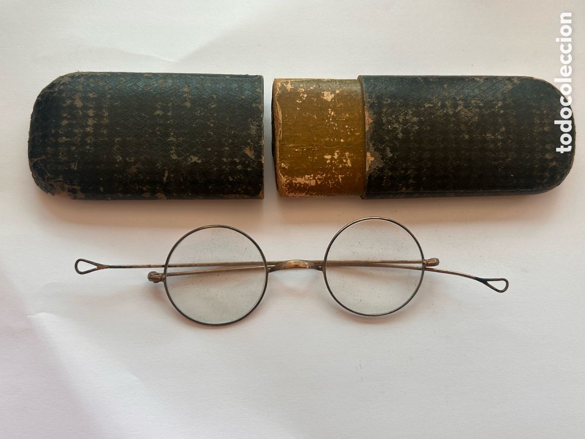 Antiquit&eacute;s: Antiguas de tipo Quevedo o anteojos de patilla el&aacute;stica de finales del siglo