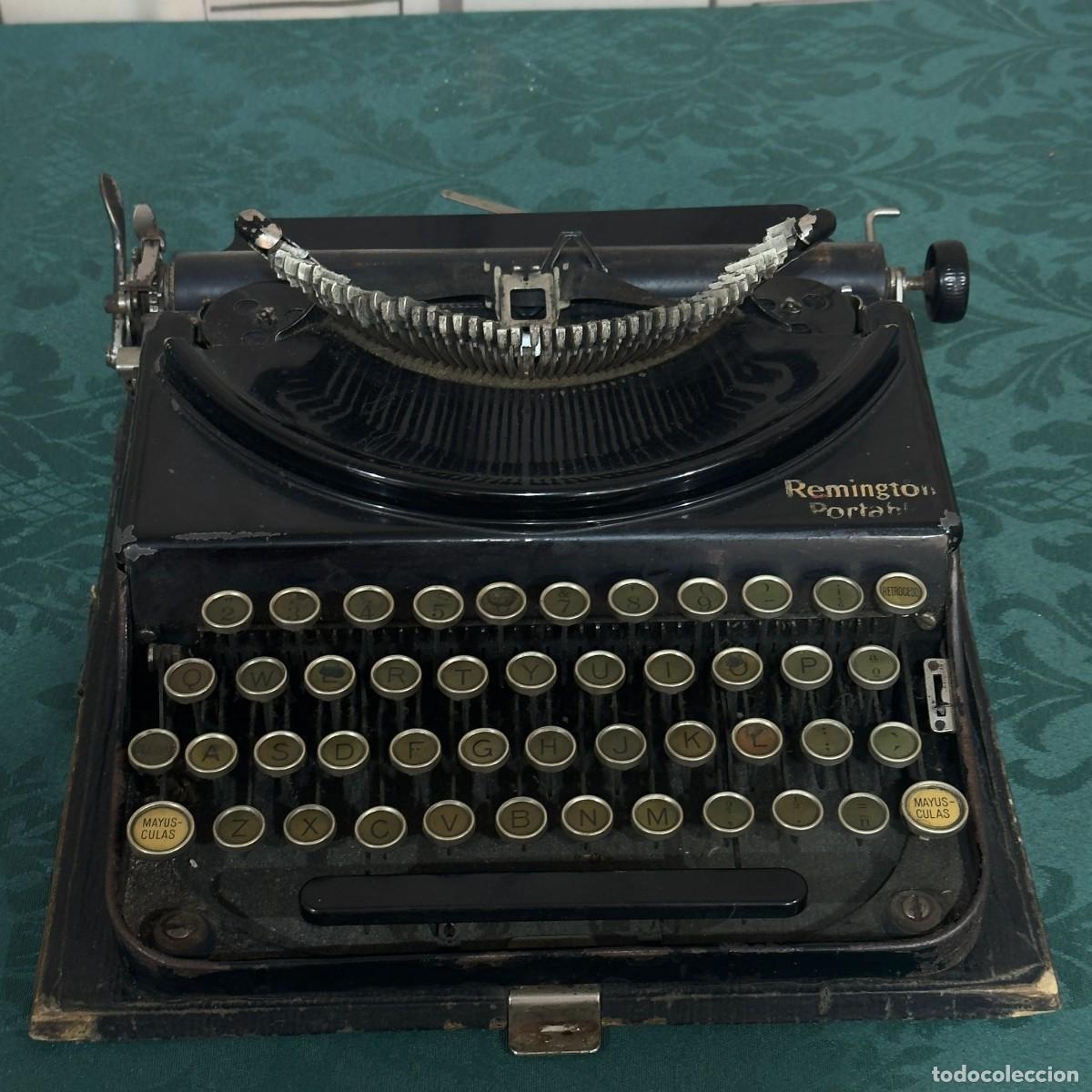 Antig&uuml;edades: M&aacute;quina escribir Remington Portable