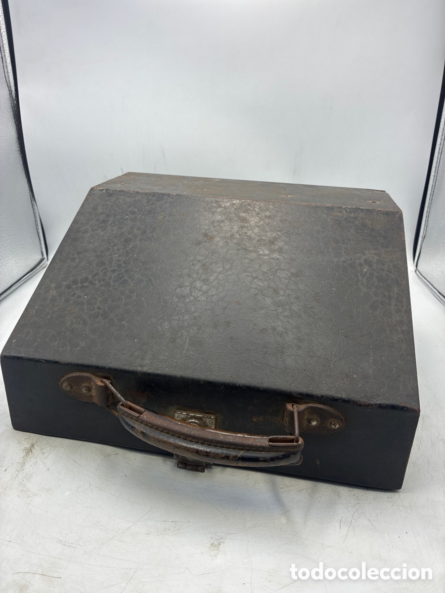 Antig&uuml;edades: Estuche m&aacute;quina de escribir Bar Let.