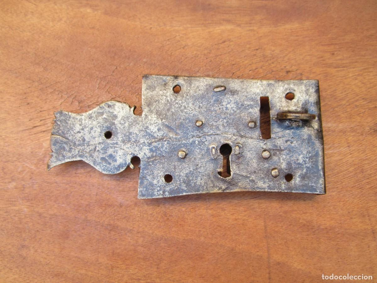 Antig&uuml;edades: Cerradura antigua forja restaurada, 19.5 cm.