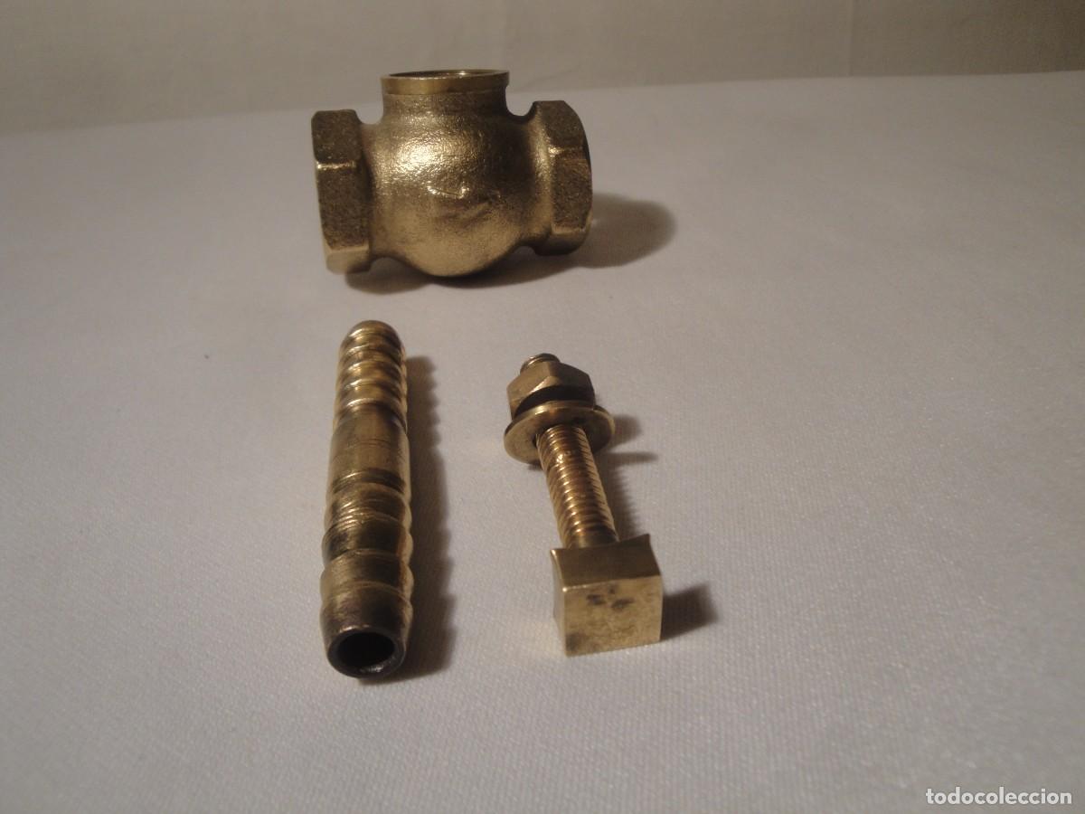 Antig&uuml;edades: Llave de paso en lat&oacute;n o bronce, sin manilla. Nueva. - Foto 8