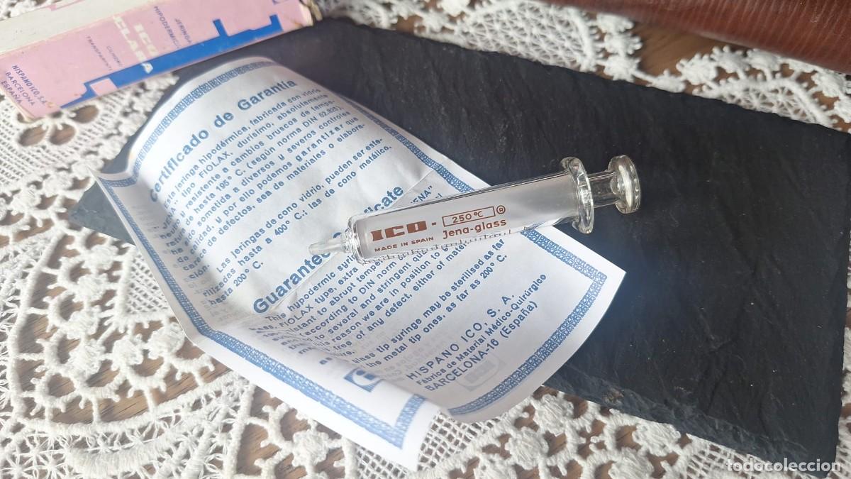 Antig&uuml;edades: Antigua Jeringa ICO CLARA A&ntilde;os 50